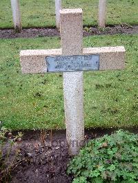 Lijssenthoek Military Cemetery - Mougeot, 