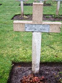 Lijssenthoek Military Cemetery - Moulin, Albert