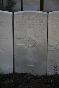 Lijssenthoek Military Cemetery - Mudie, Peter William