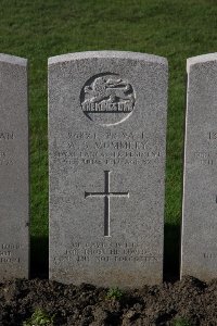 Lijssenthoek Military Cemetery - Mummery, William Benjamin