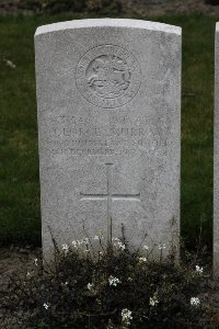 Lijssenthoek Military Cemetery - Murray, George