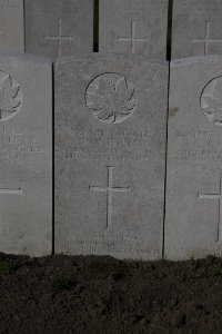 Lijssenthoek Military Cemetery - Myles, R H