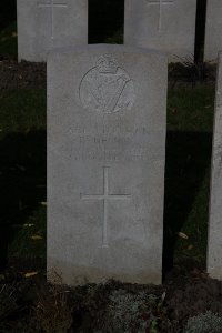 Lijssenthoek Military Cemetery - Nelson, Robert