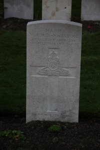 Lijssenthoek Military Cemetery - Ness-Walker, William Percy