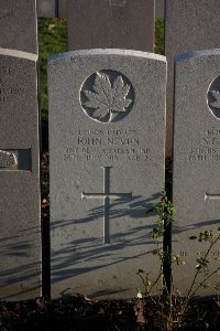 Lijssenthoek Military Cemetery - Neven, John