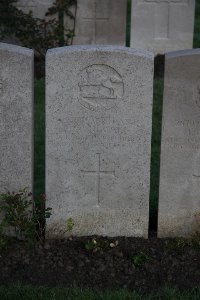 Lijssenthoek Military Cemetery - Newall, Frederick Cecil