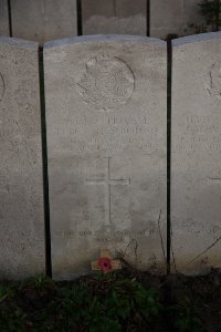 Lijssenthoek Military Cemetery - Newbound, Percy