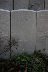 Lijssenthoek Military Cemetery - Newton, Joseph Edwin