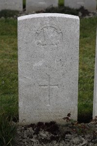 Lijssenthoek Military Cemetery - Newton, Robert