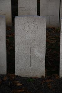 Lijssenthoek Military Cemetery - Nicholls, Jesse