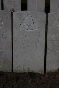 Lijssenthoek Military Cemetery - Nichols, Arthur Edward