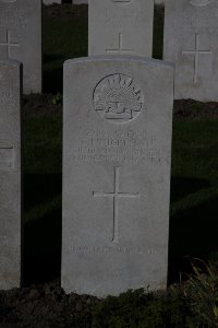Lijssenthoek Military Cemetery - Nickelson, Ernest Frederick