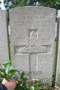 Lijssenthoek Military Cemetery - Nicklin, H