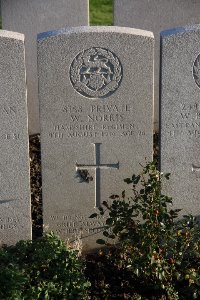 Lijssenthoek Military Cemetery - Norris, W
