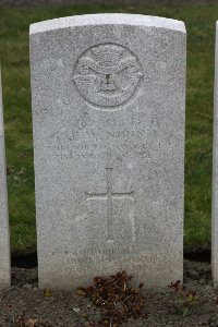 Lijssenthoek Military Cemetery - Nunn, E W