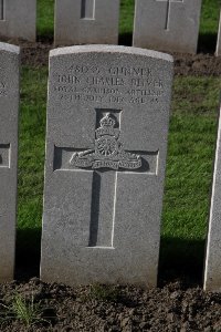 Lijssenthoek Military Cemetery - Oliver, John Charles