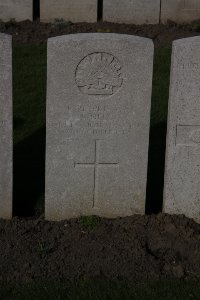 Lijssenthoek Military Cemetery - Olley, Albert