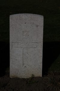 Lijssenthoek Military Cemetery - Otter, T F