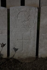 Lijssenthoek Military Cemetery - Oulton, Douglas Carter