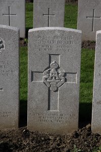 Lijssenthoek Military Cemetery - Outhwaite, Thomas Pickard