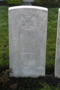 Lijssenthoek Military Cemetery - Page, James