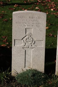 Lijssenthoek Military Cemetery - Pain, H E