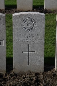 Lijssenthoek Military Cemetery - Palk, S