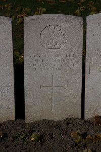 Lijssenthoek Military Cemetery - Pankhurst, Harold