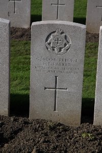 Lijssenthoek Military Cemetery - Parker, Francis Lionel (Frank)