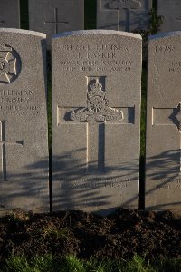 Lijssenthoek Military Cemetery - Parker, Thomas