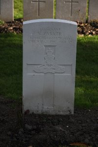 Lijssenthoek Military Cemetery - Parker, V