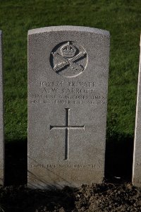 Lijssenthoek Military Cemetery - Parrott, A W