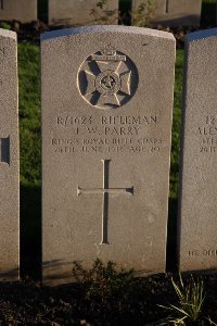 Lijssenthoek Military Cemetery - Parry, J W