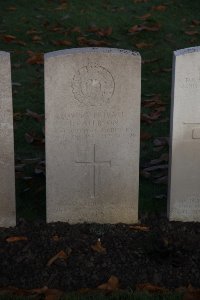 Lijssenthoek Military Cemetery - Paterson, John