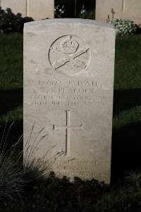 Lijssenthoek Military Cemetery - Peacock, F J