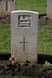 Lijssenthoek Military Cemetery - Peaker, W