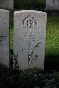 Lijssenthoek Military Cemetery - Pearson, J