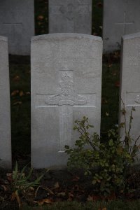 Lijssenthoek Military Cemetery - Pearton, C