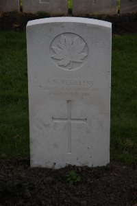 Lijssenthoek Military Cemetery - Peerless, A N