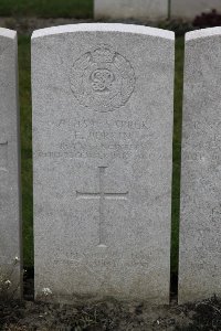 Lijssenthoek Military Cemetery - Perkin, Edward
