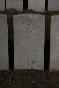 Lijssenthoek Military Cemetery - Perris, Charles Hind