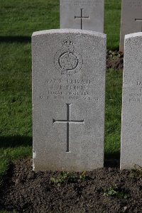 Lijssenthoek Military Cemetery - Perris, Harold Barton