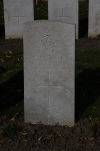 Lijssenthoek Military Cemetery - Pestill, William Frederick