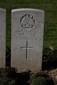 Lijssenthoek Military Cemetery - Peters, Charles William