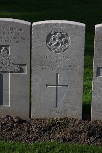 Lijssenthoek Military Cemetery - Pett, Alfred
