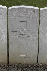 Lijssenthoek Military Cemetery - Pettit, Tom