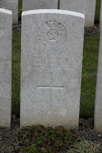 Lijssenthoek Military Cemetery - Phillips, G