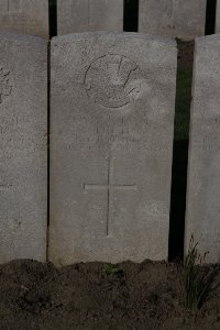 Lijssenthoek Military Cemetery - Phillips, G