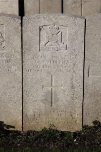 Lijssenthoek Military Cemetery - Phillips, J R