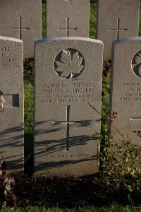 Lijssenthoek Military Cemetery - Pickles, William